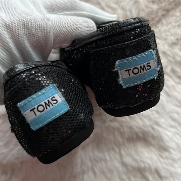 TOMS Kids shoes - Picture 5 of 9